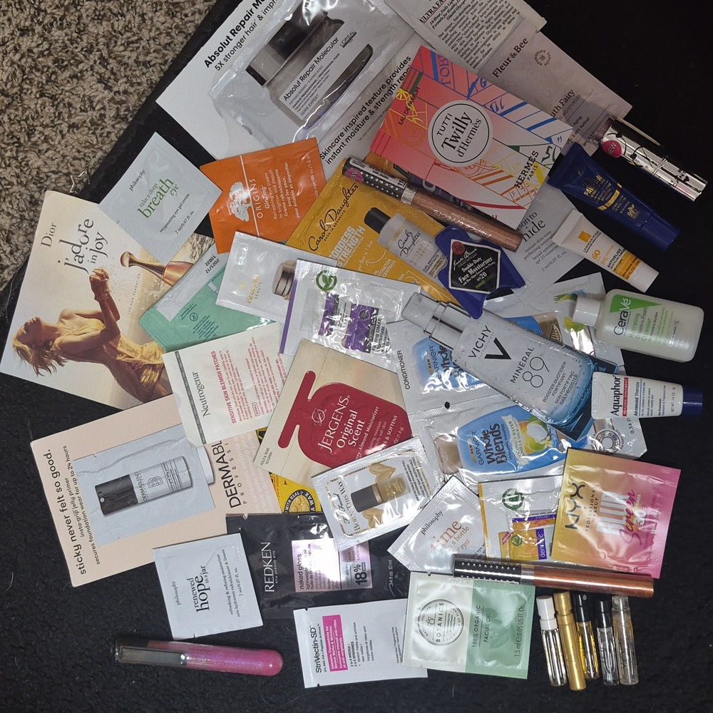 Assorted Skincare and Beauty Sample Set Of 40 +Pieces